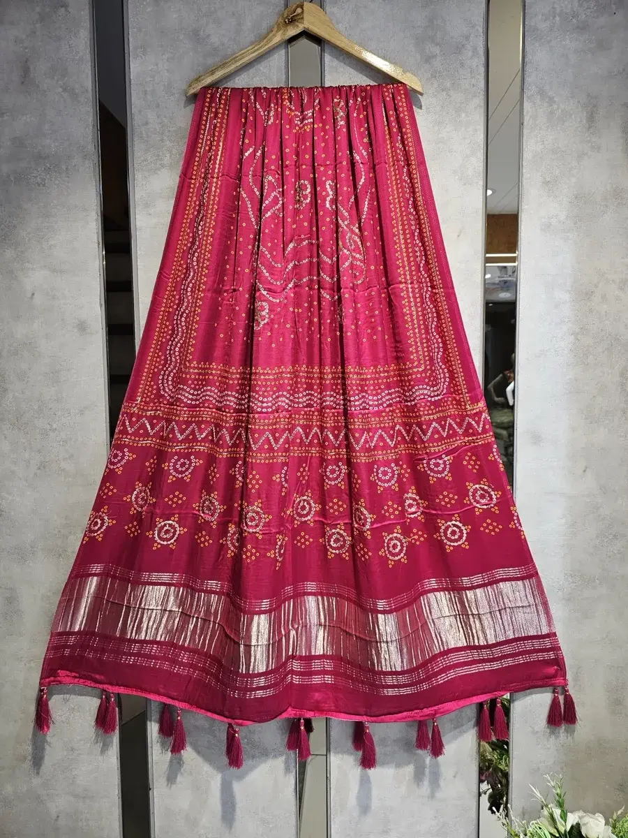 Gaji Silk Lagdi Patta GSL018