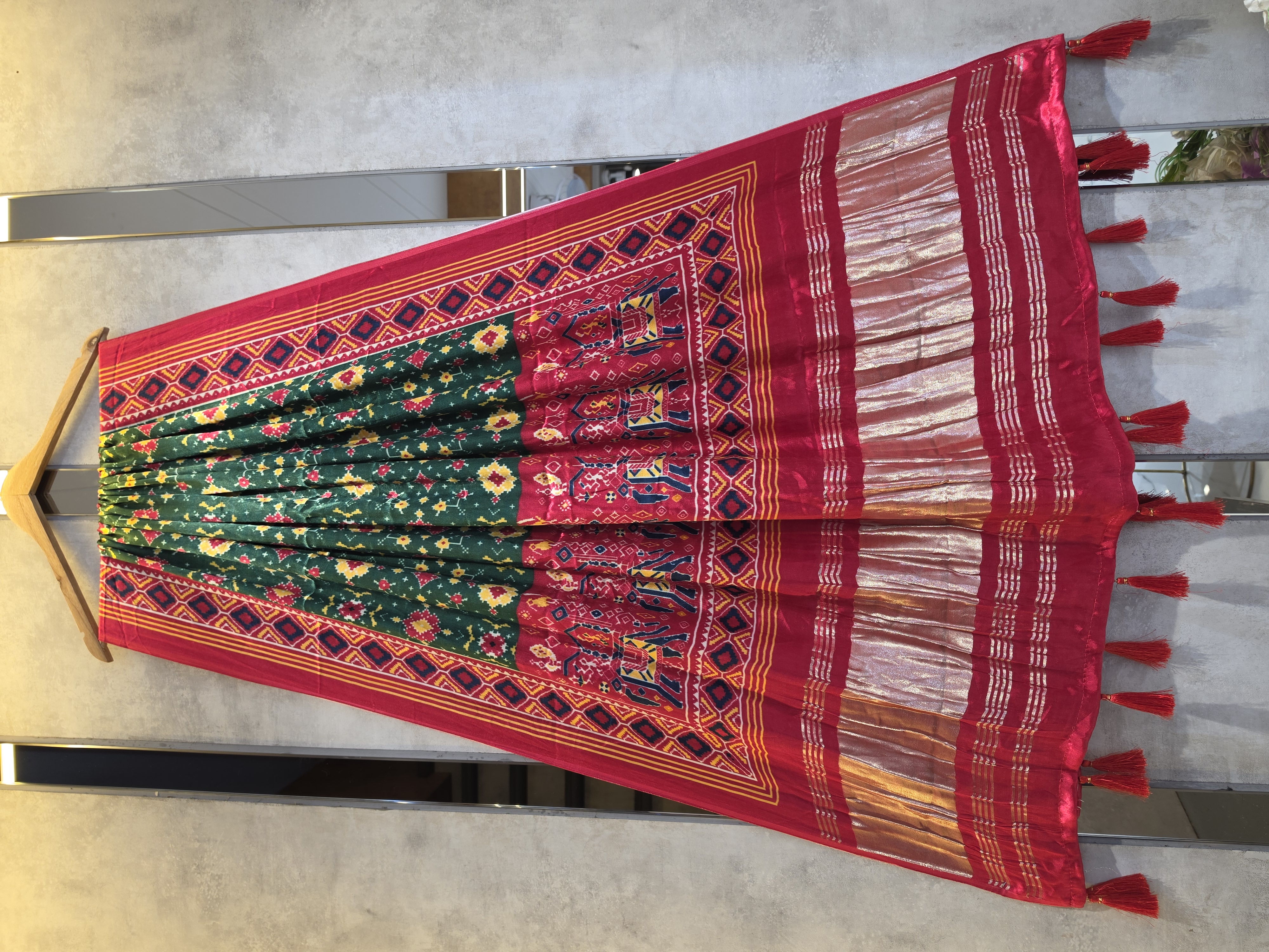 Gaji Silk Lagdi Patta GSL040