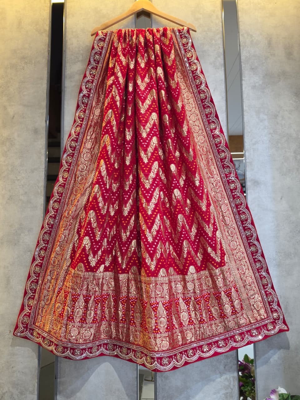 jorjet bordar work dupatta JBWD001