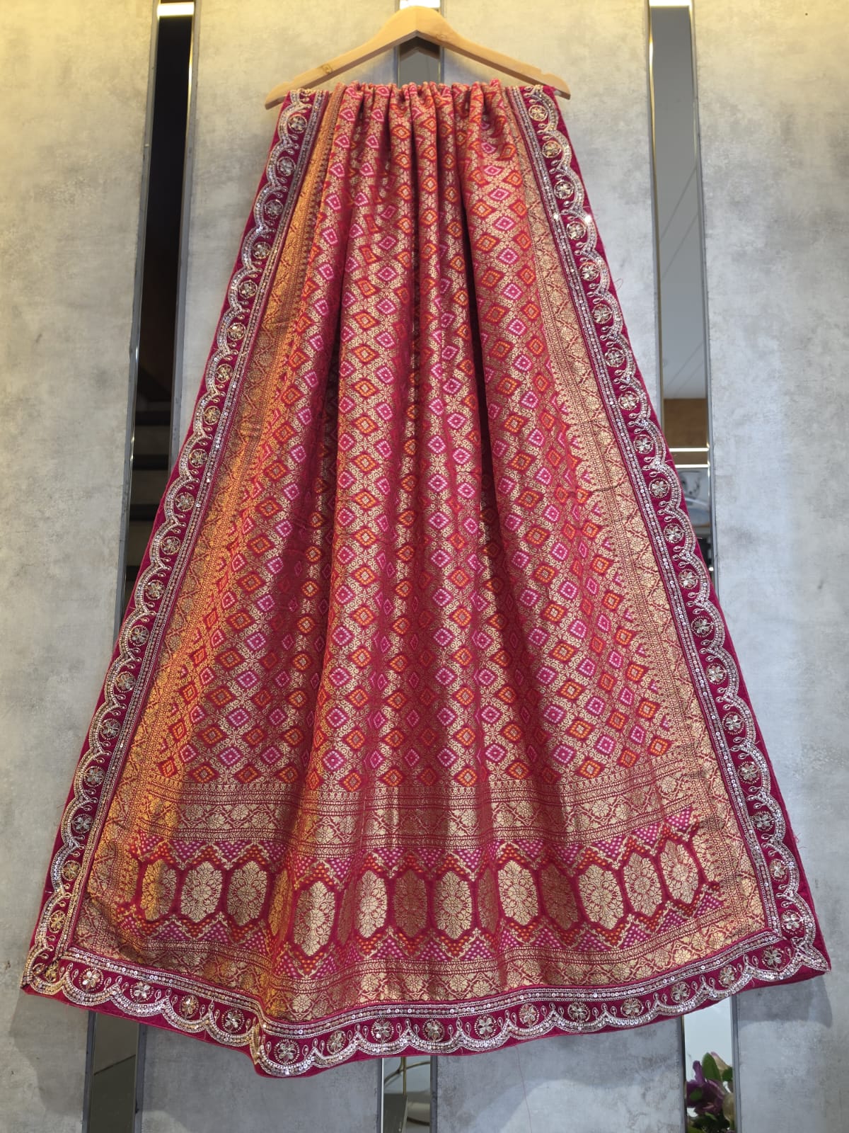 jorjet bordar work dupatta JBWD003